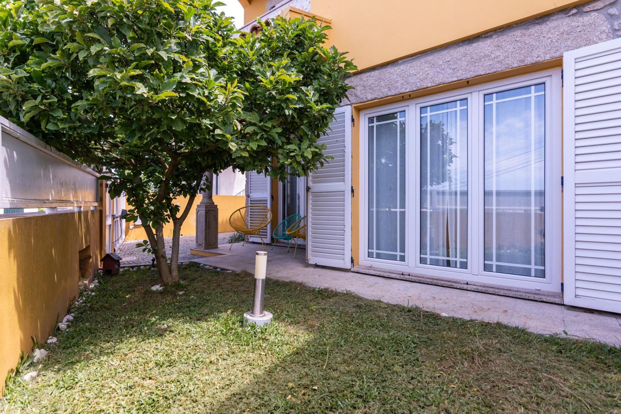 Perafita Yellow House - Ecohost Exterior foto
